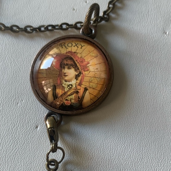 Necklace Roxy with Crown charm - Picture 6 of 12